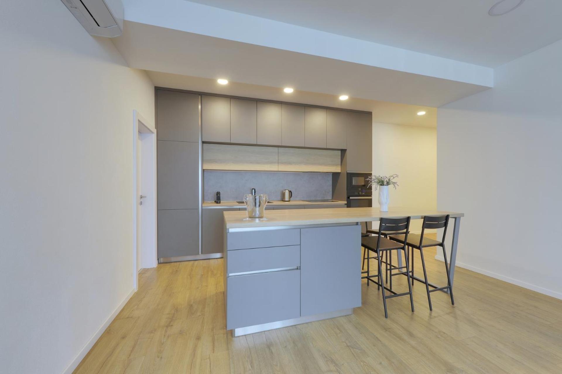 Shon Apartment Old Town Братислава Экстерьер фото